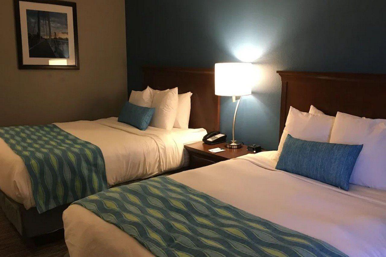 Best Western Wichita Northeast Екстериор снимка
