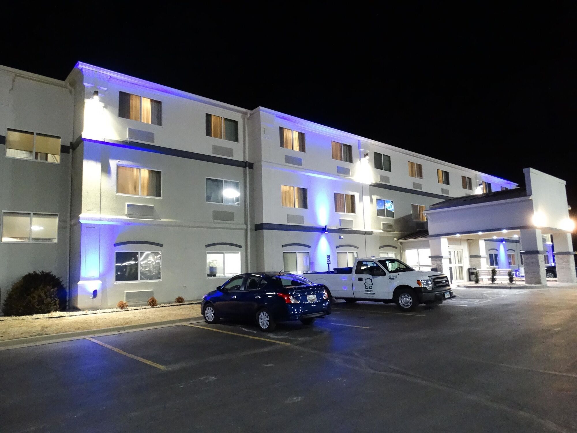 Best Western Wichita Northeast Екстериор снимка