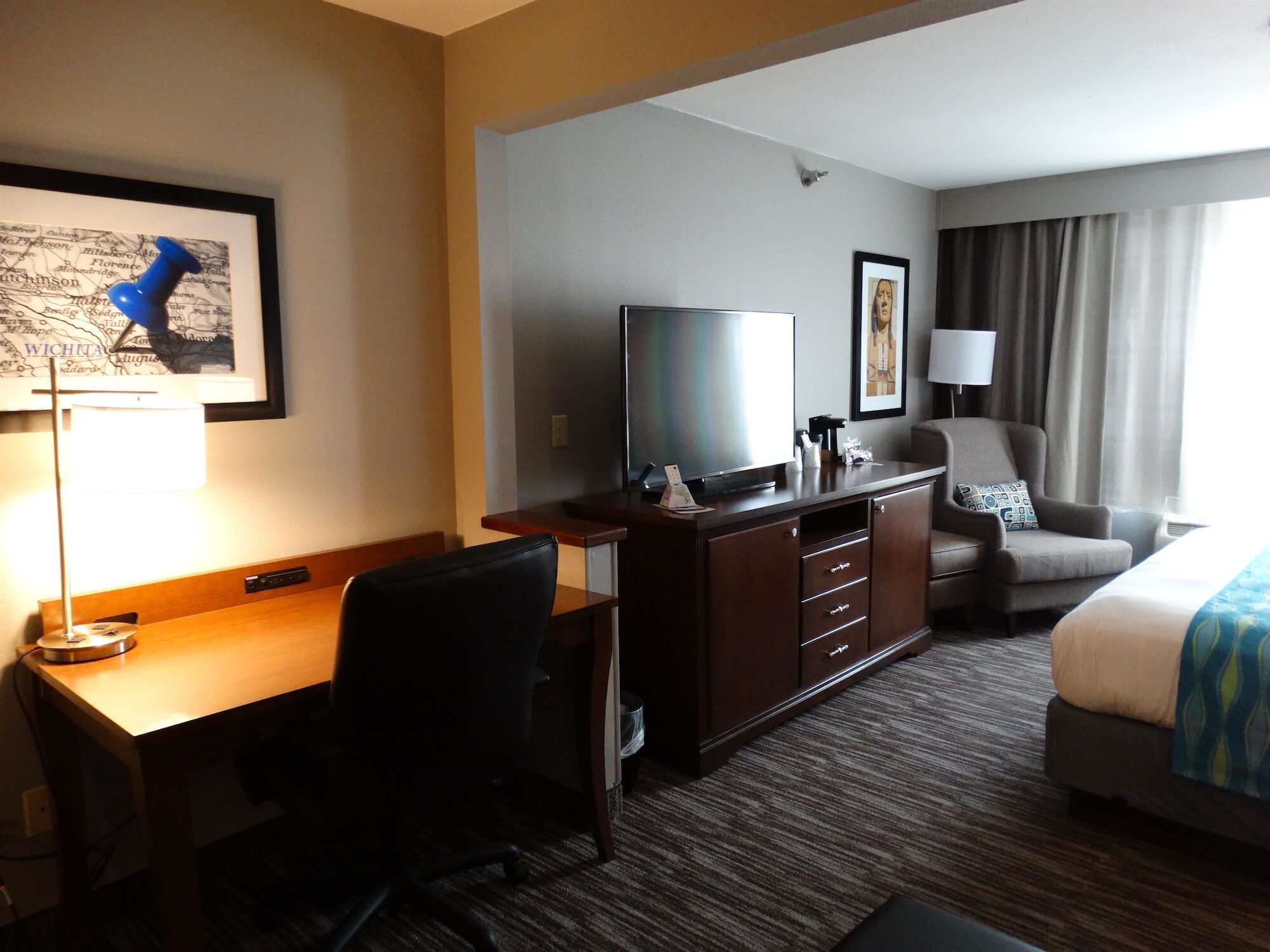 Best Western Wichita Northeast Екстериор снимка